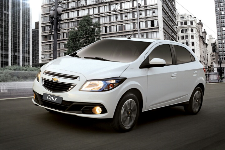 Chevrolet Onix ganha ar-condicionado de série