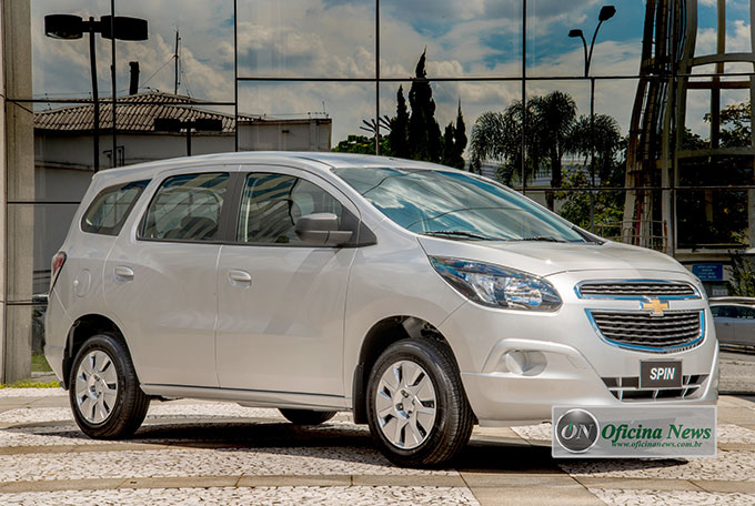 Chevrolet Spin chega na versão 2016 com novidades no acabamento