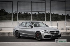 Mercedes C 63. Sedã com comportamento esportivo