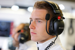 Graças a Button, Vandoorne deve continuar como piloto de testes (foto McLaren)