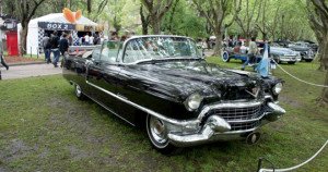 Andar em Cadillac. Macri quis mas não levou