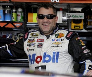 Tricampeão da Nascar perde provas em sua última temporada (Foto TonyStewart.com)
