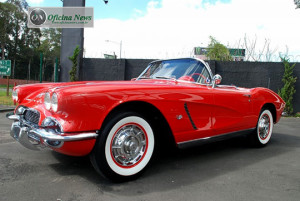 CORVETTE_1962_CONVERSIVEL