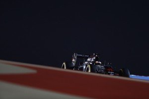 Stefan Vandoorne estreou com boa performance e o décimo lugar na prova (Foto McLaren)