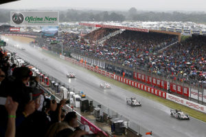 Largada de Le Mans 2016 foi sob chuva. Chegada teve lágrimas (Foto Porsche)