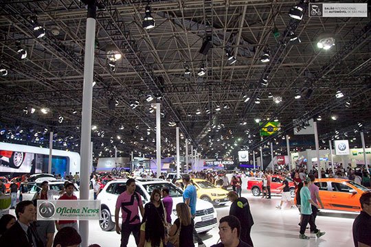 Salão do Automóvel abre hoje para o público