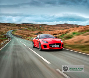 Jaguar apresenta F-Type com motor turbo de 300 cv de potência