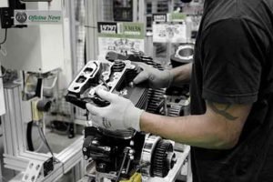 Harley-Davidson mostra fábrica de motores em Pilgrim Road 