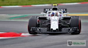 Sergey Sirotkin foi um dos raros pilotos a melhorar seus tempos na prova usando pneus super macios (Williams)