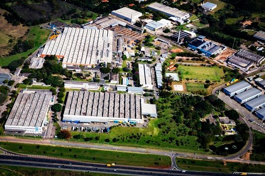 Eaton abre 100 vagas de estágio em sete unidades no Brasil