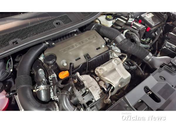 Peugeot 208 GT: aquele motor turbo esperto e assistência ao condutor