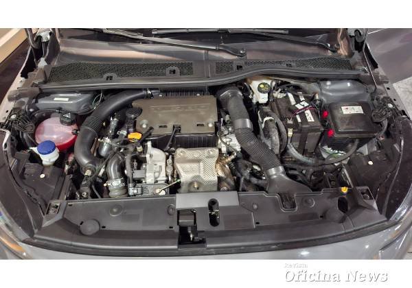 Peugeot 208 GT: aquele motor turbo esperto e assistência ao condutor