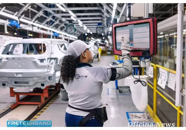 Stellantis atinge 2 milhões de veículos em Goiana (PE)