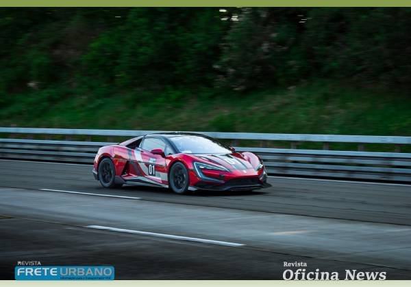 Yangwang U9 Track Edition atinge 472,41 km/h e bate recorde
