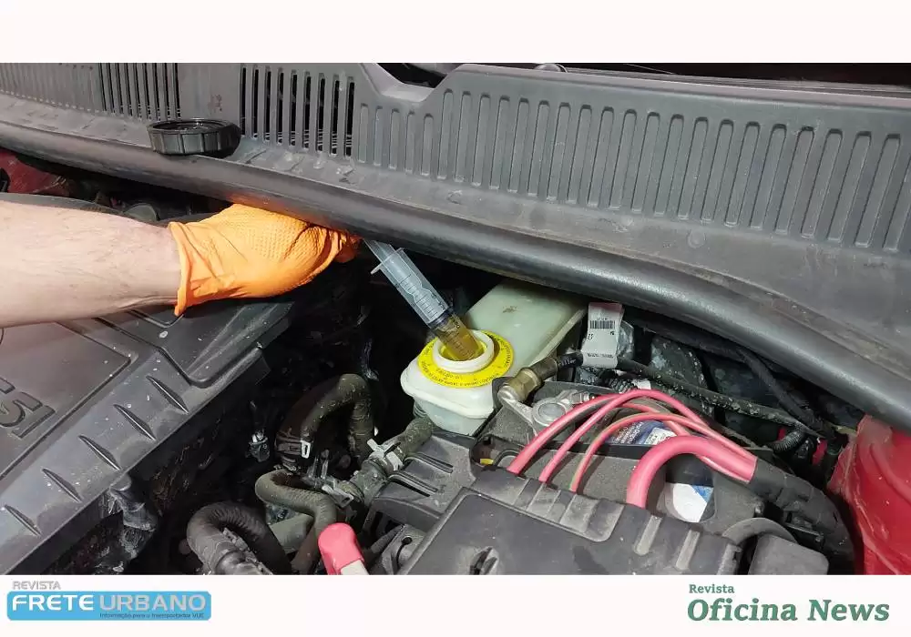 Troca do cilindro mestre deve incluir o reservatório e o fluido de freio