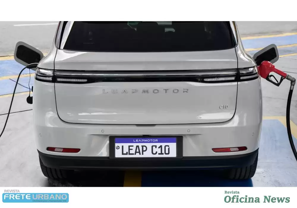 Leapmotor C10 chega nas versões BEV e Ultra-Híbrida REEV